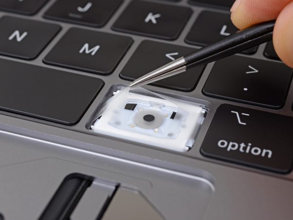 Apple está priorizando reparo de teclados de MacBooks [Pro/Air] em suas lojas
