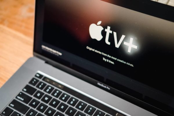 Usuários começam a ser notificados sobre oferta limitada do Apple TV+