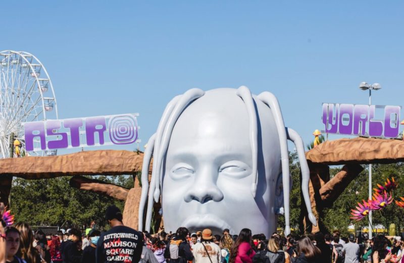 Apple Music homenageia vítimas do festival Astroworld, nos EUA