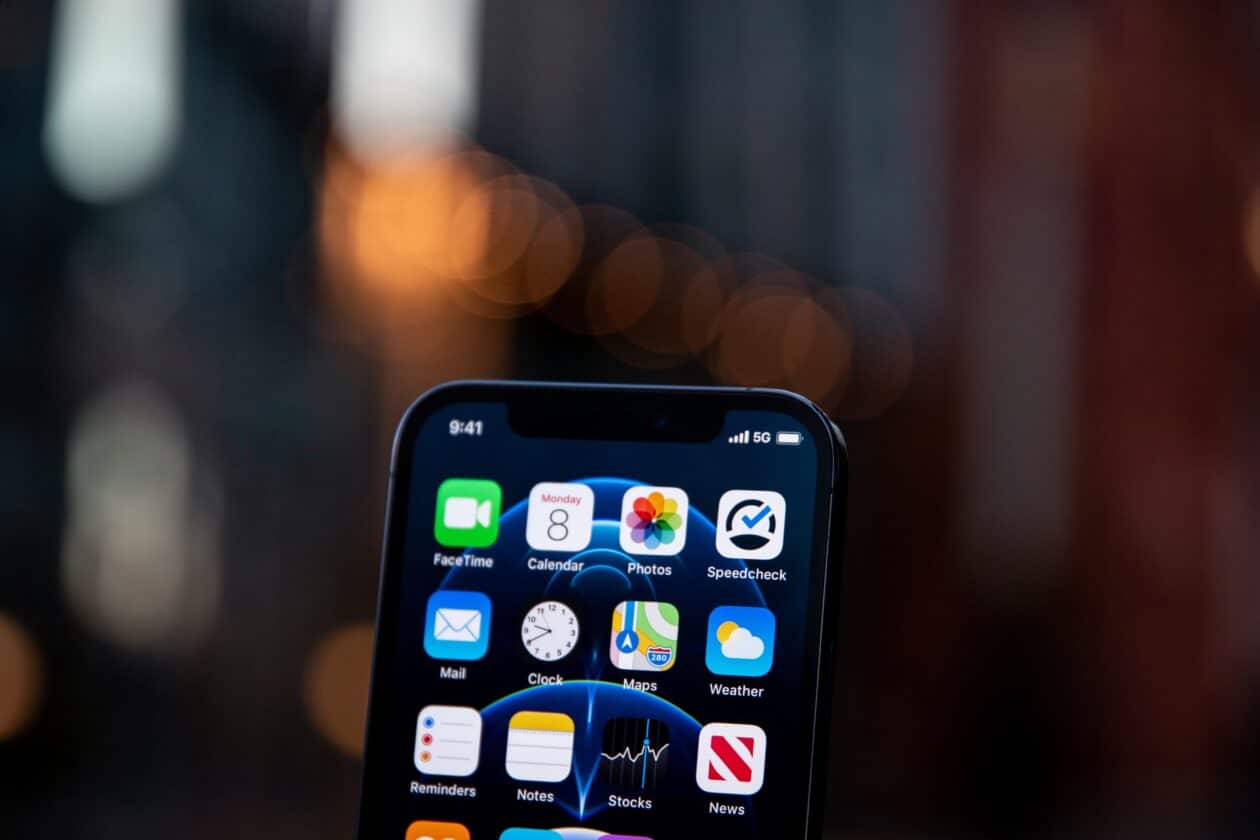 iPhone com símbolo do 5G