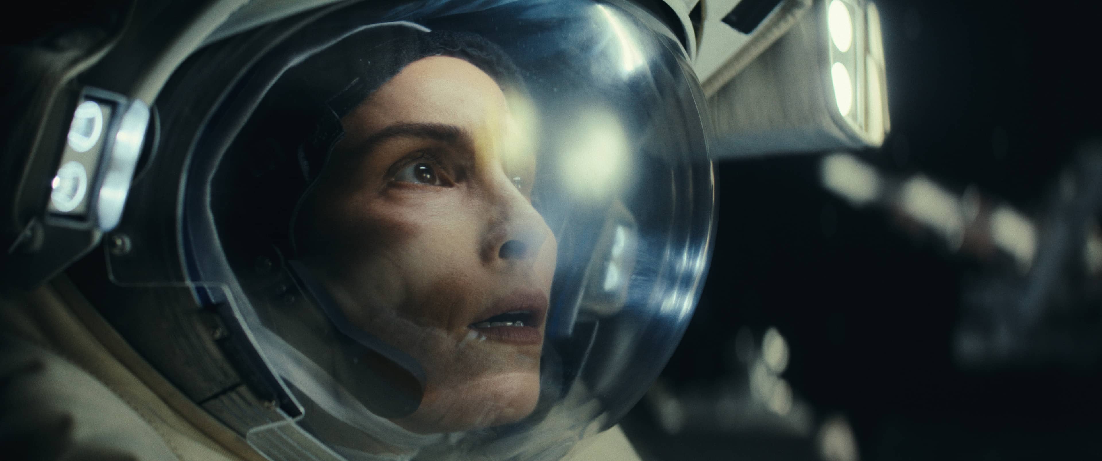 Noomi Rapace em "Constellation", do Apple TV+