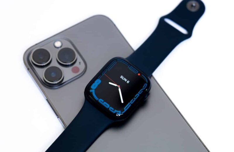 Receita Federal anuncia leilão com dezenas de iPhones e Apple Watches
