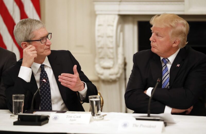 Donald Trump diz que Tim Cook teria ligado para reclamar de multa da UE