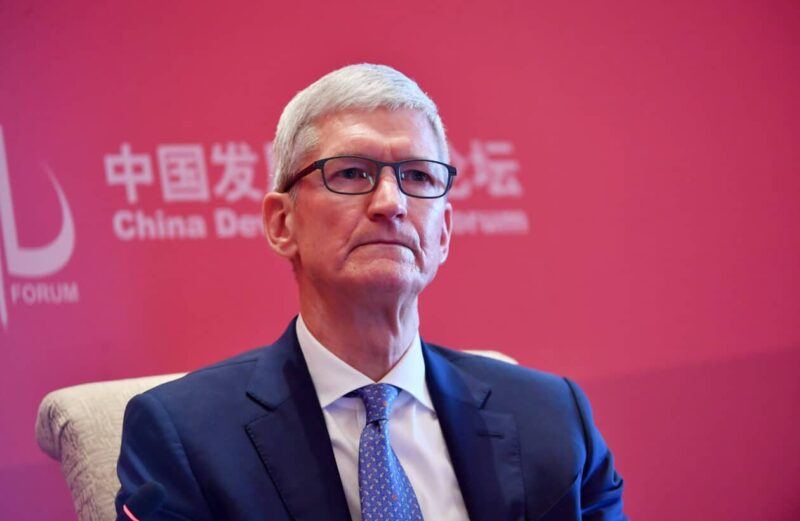 Bastidores: como Tim Cook negociou uma isenção do “tarifaço” para a Apple