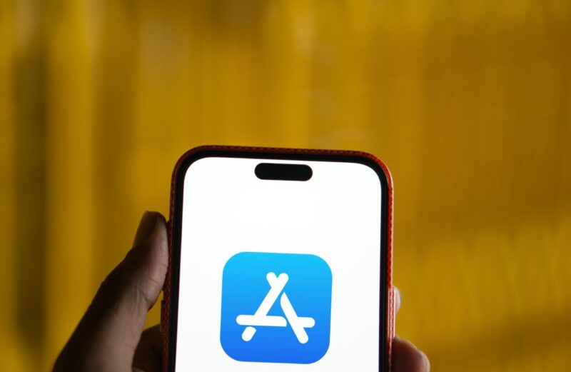 Deputada dos EUA apresenta proposta de lei que prevê sideloading no iOS