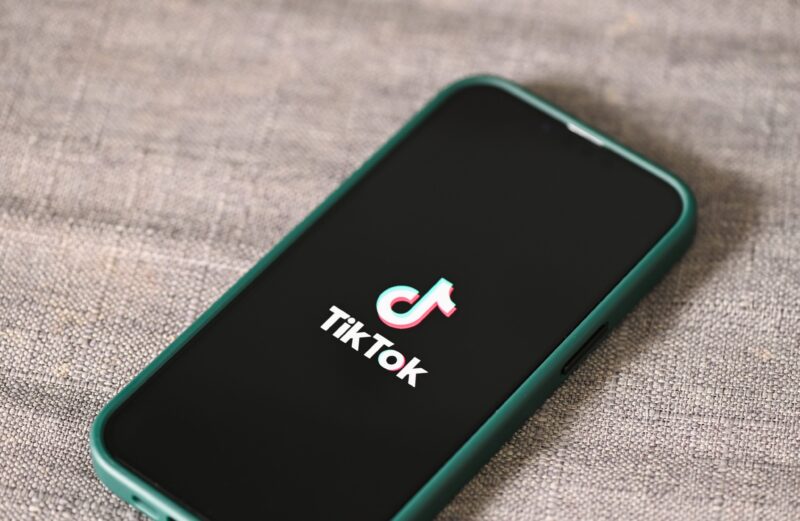 Como travar a velocidade de vídeos em 2x no TikTok