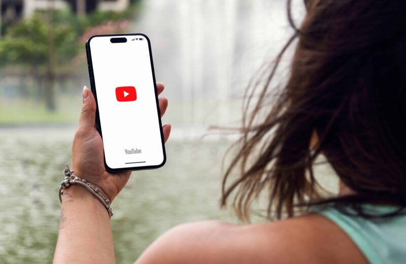 Como escolher o navegador padrão ao abrir links no YouTube [iPhone e iPad]