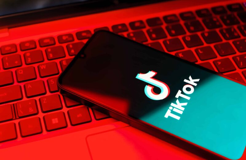 Como usar IA para reescrever uma legenda de post no TikTok