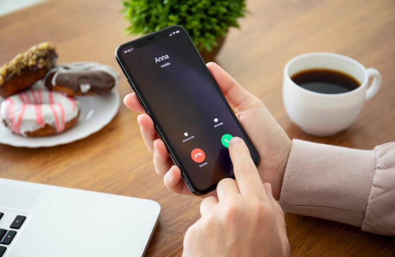 Como gerenciar o histórico de ligações no app Telefone do Mac